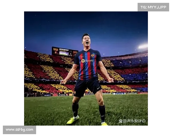 莱万伤愈复出替补待命，巴萨锋线选择丰富